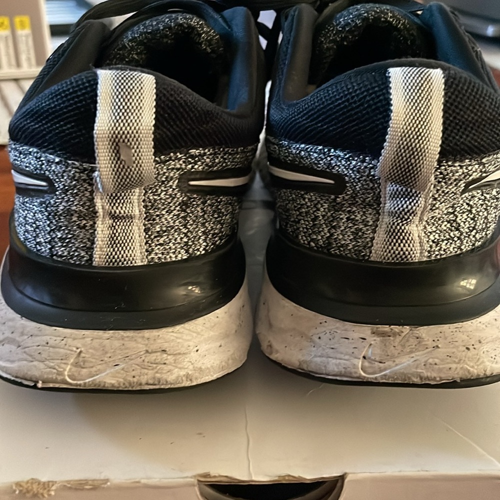 🚨SALE // Nike React Infinity 2 - Picture 5 of 9